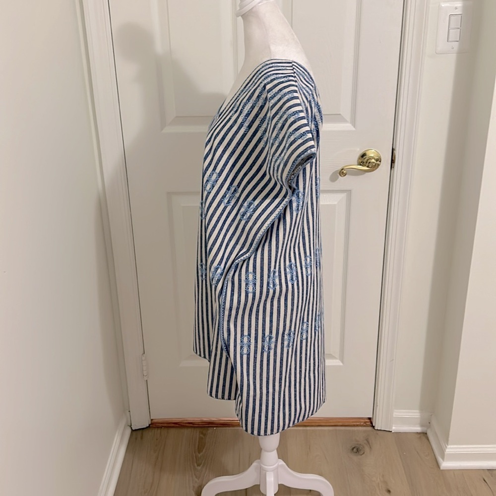 Tuckernuck Floral Embroidered Striped Sullivan Caftan Blue & White Size Medium - Picture 7 of 13